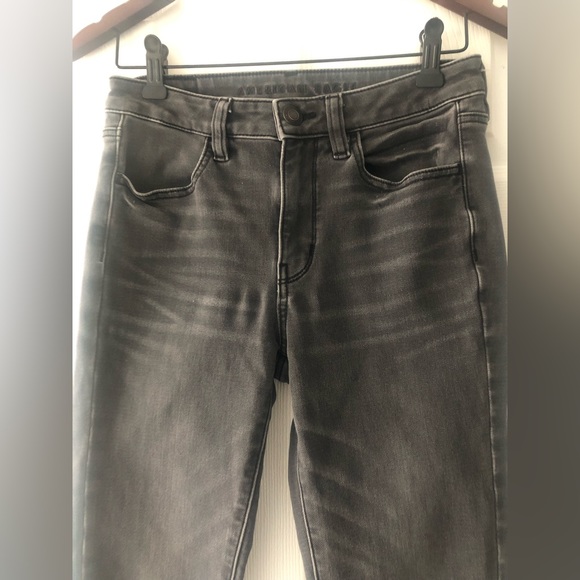 American Eagle High Waist Jegging in Grey - Picture 2 of 10